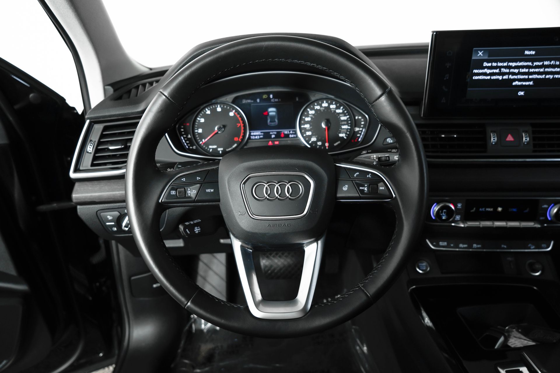 2021 Audi Q5 45 Premium photo 17