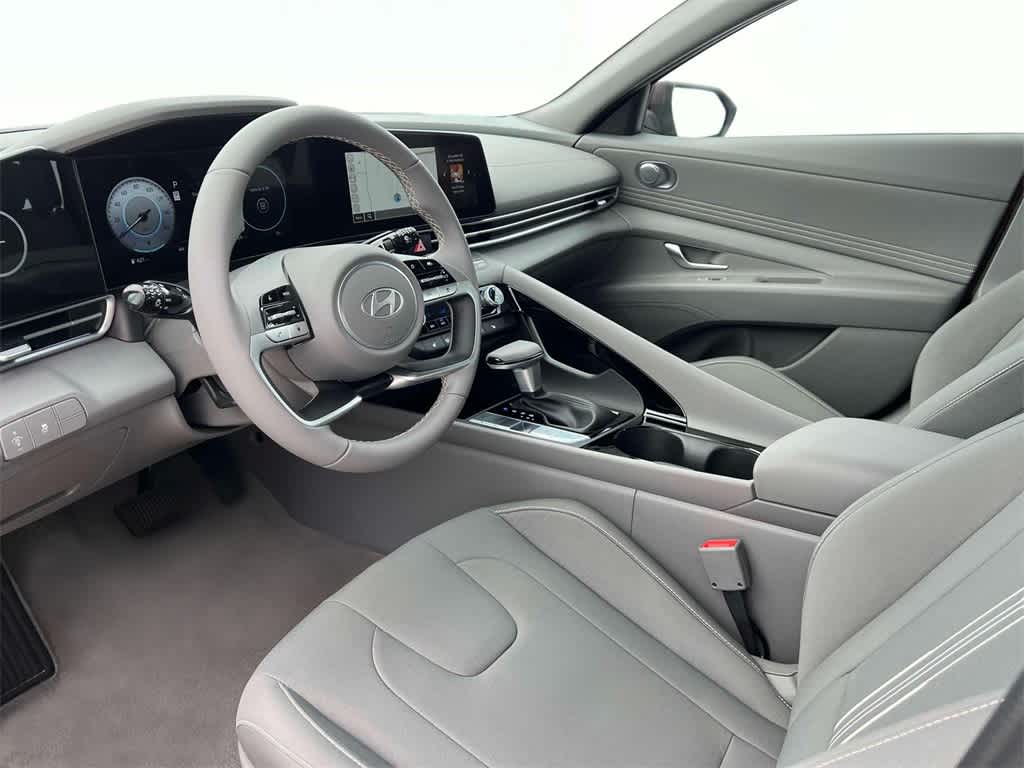 2024 Hyundai Elantra SEL Convenience photo 20