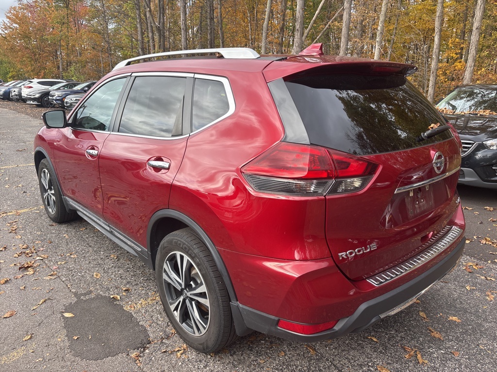 2018 Nissan Rogue SL photo 3