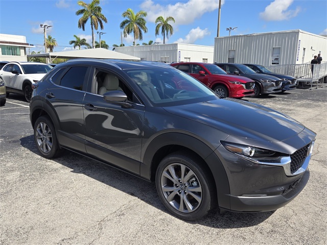 2025 Mazda CX-30 2.5 S Preferred photo 2