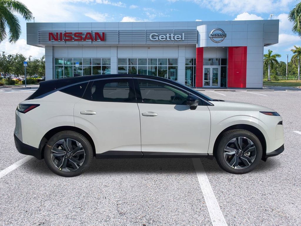 2025 Nissan Murano SL photo 2