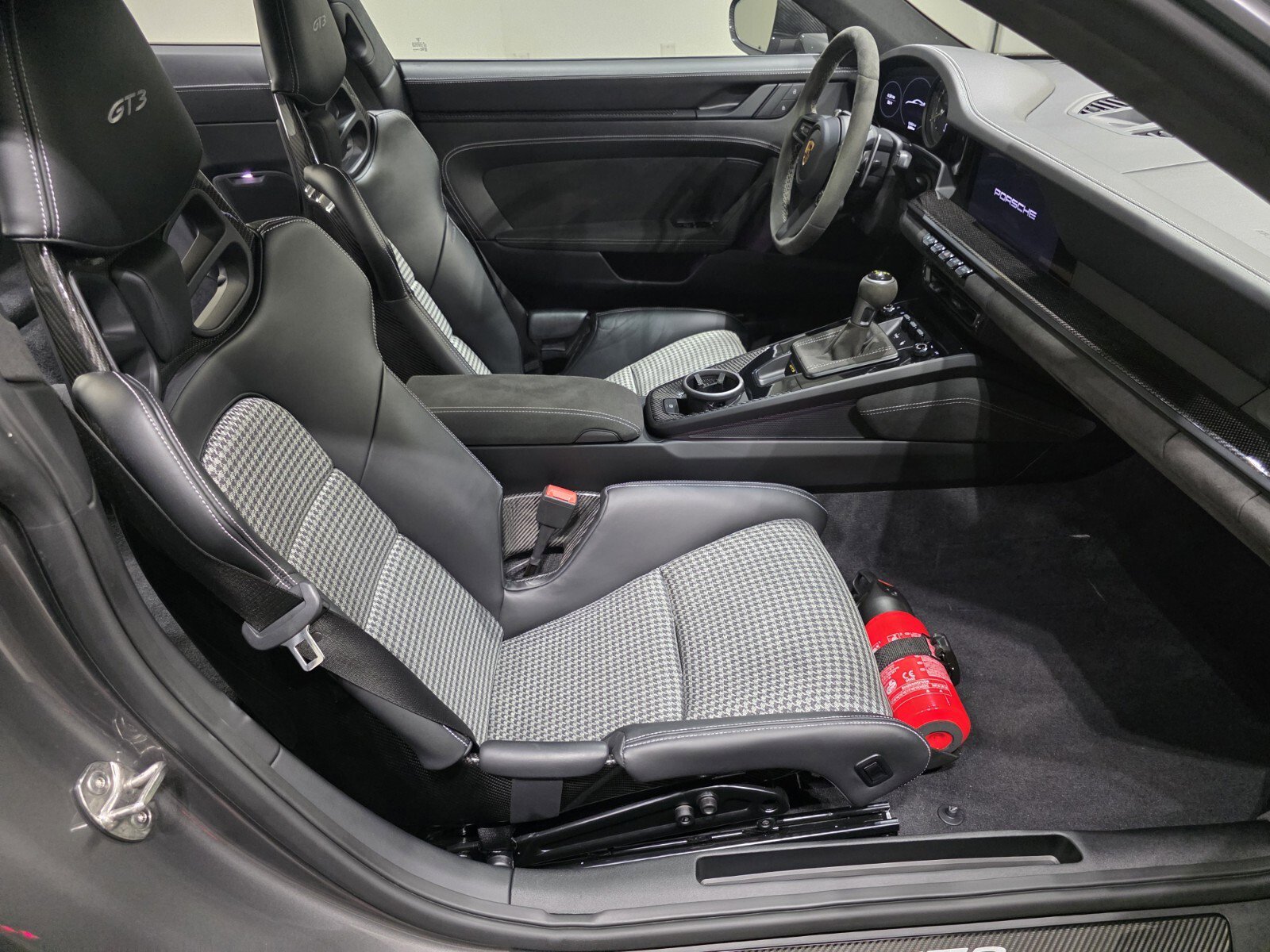 2022 Porsche 911 GT3 Coupe photo 19