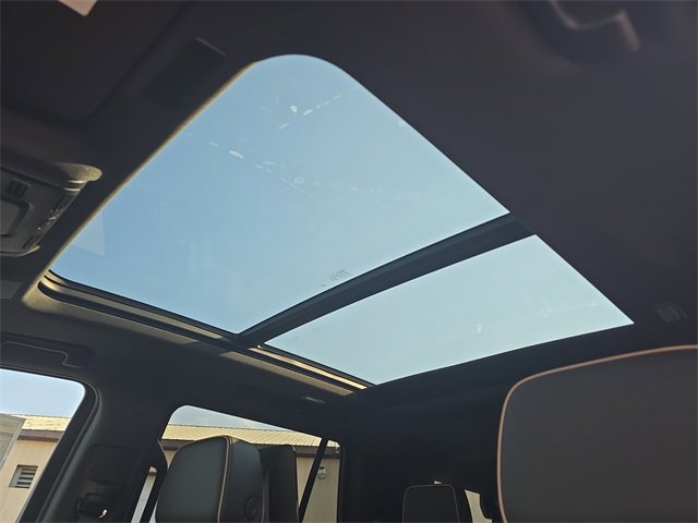 2025 Chevrolet Tahoe Premier photo 30