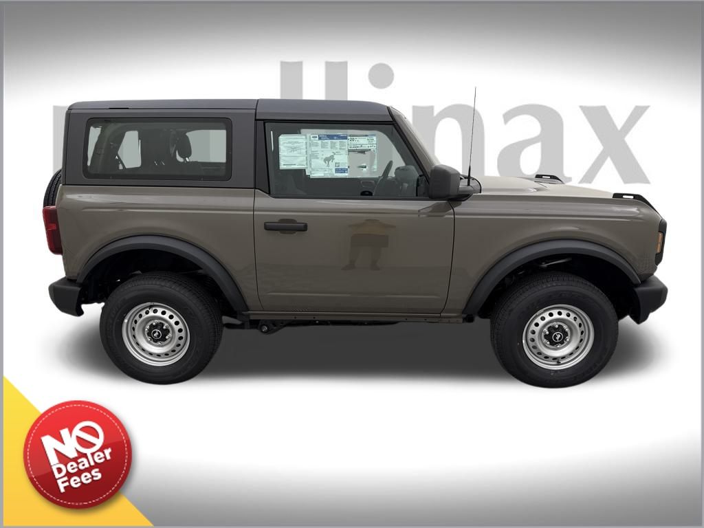 2025 Ford Bronco Base photo 2