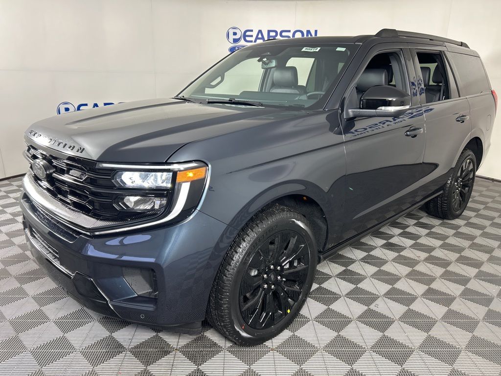 2025 Ford Expedition Platinum's photo