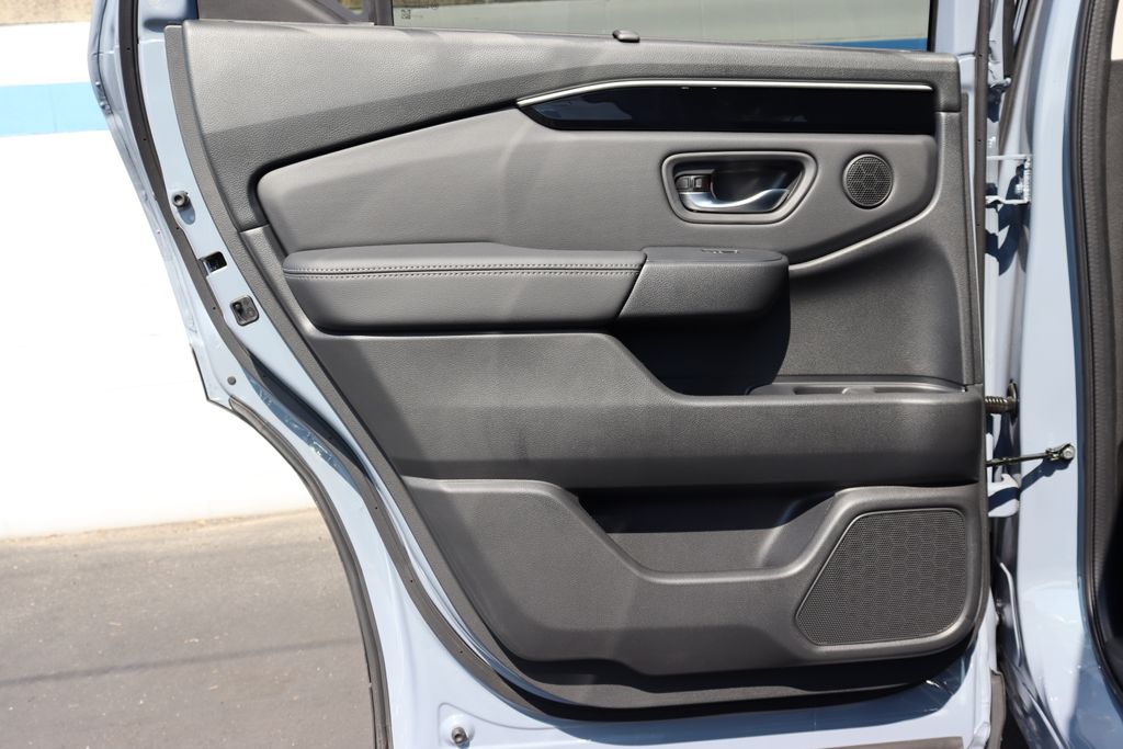 2025 Honda Pilot Touring photo 10