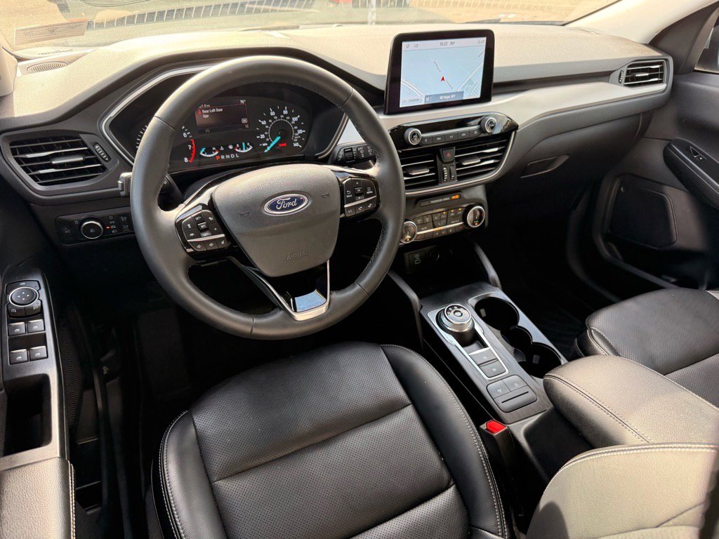 2022 Ford Escape SEL photo 7