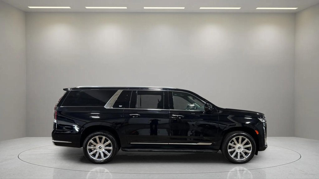 2023 Cadillac Escalade ESV Premium Luxury Platinum photo 3