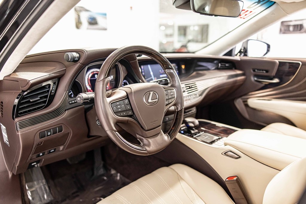 2018 LEXUS LS - Image 20