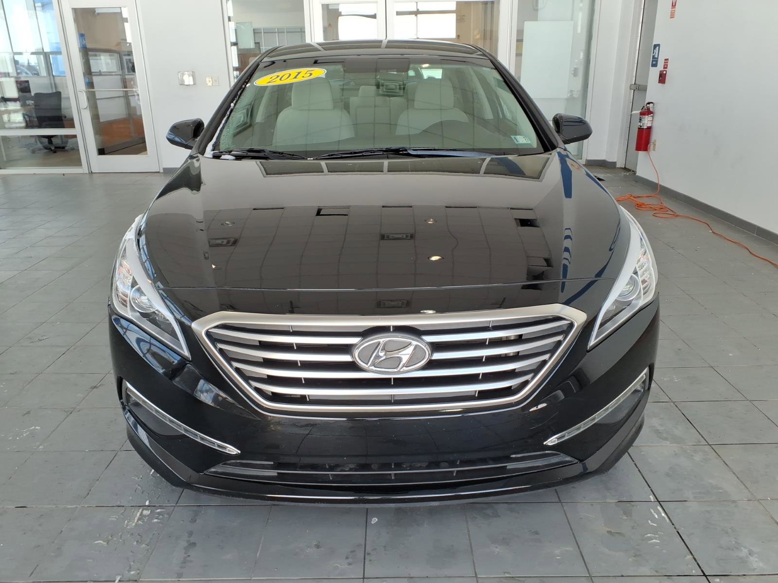Used 2015 Hyundai Sonata SE with VIN 5NPE24AF7FH142643 for sale in Indiana, PA