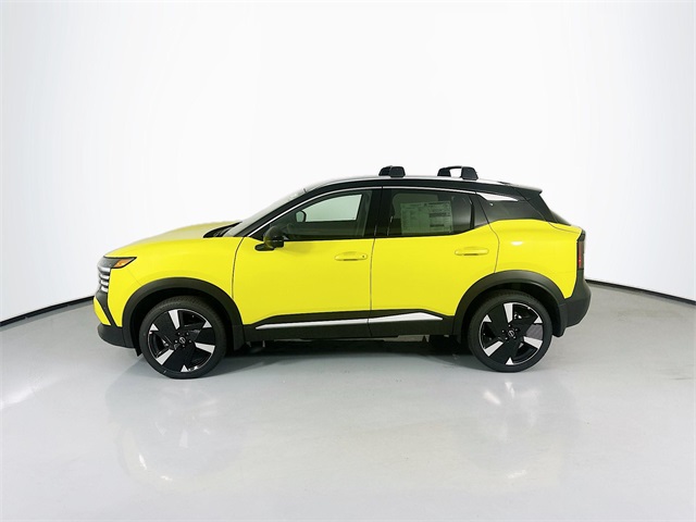 2025 Nissan Kicks SR photo 5