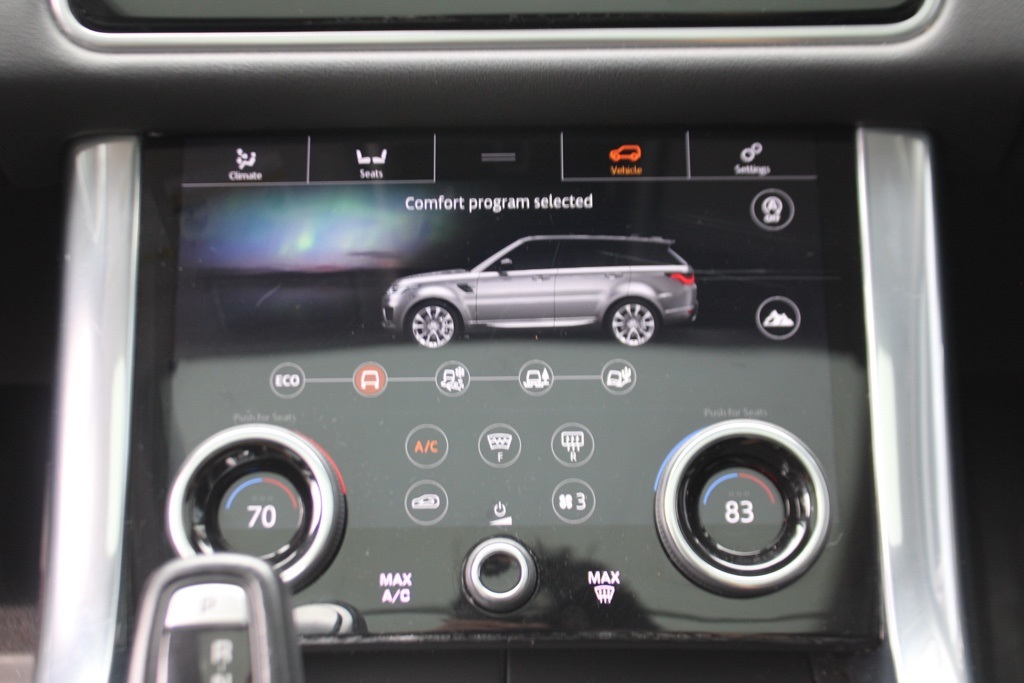 2020 Land Rover Range Rover Sport SE photo 18