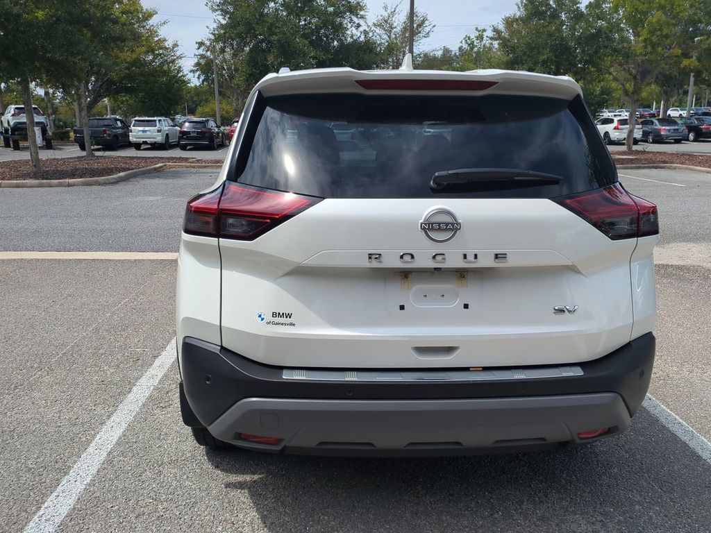 2023 Nissan Rogue SV photo 4