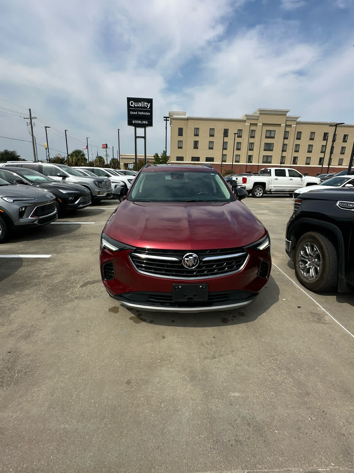 2023 Buick Envision Essence photo 2