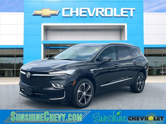 2022 Buick Enclave Essence's photo