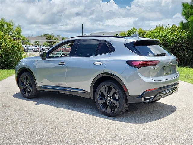 2025 Buick Envision Sport Touring photo 3