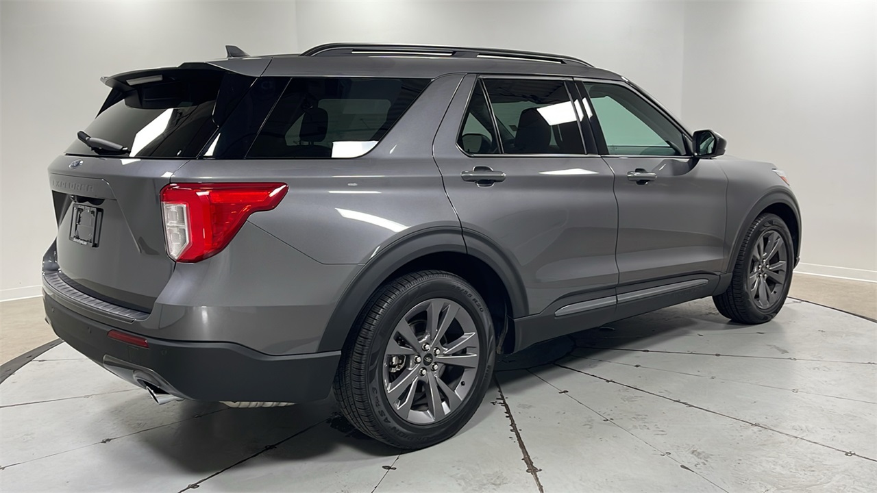 2022 Ford Explorer XLT photo 4