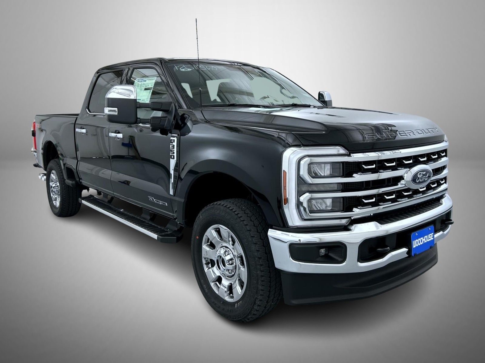 2025 Ford F-350 photo 3