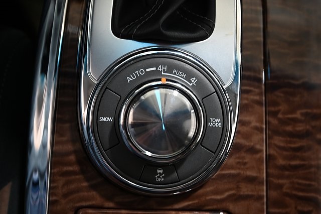 2017 Nissan Armada SV photo 24