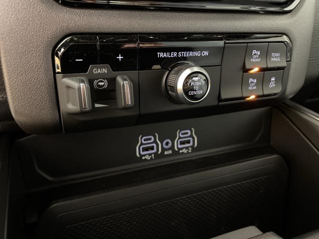 2025 Ram 1500 Big Horn photo 30