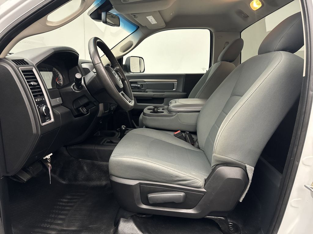 2018 Ram 3500 Tradesman SLT photo 7