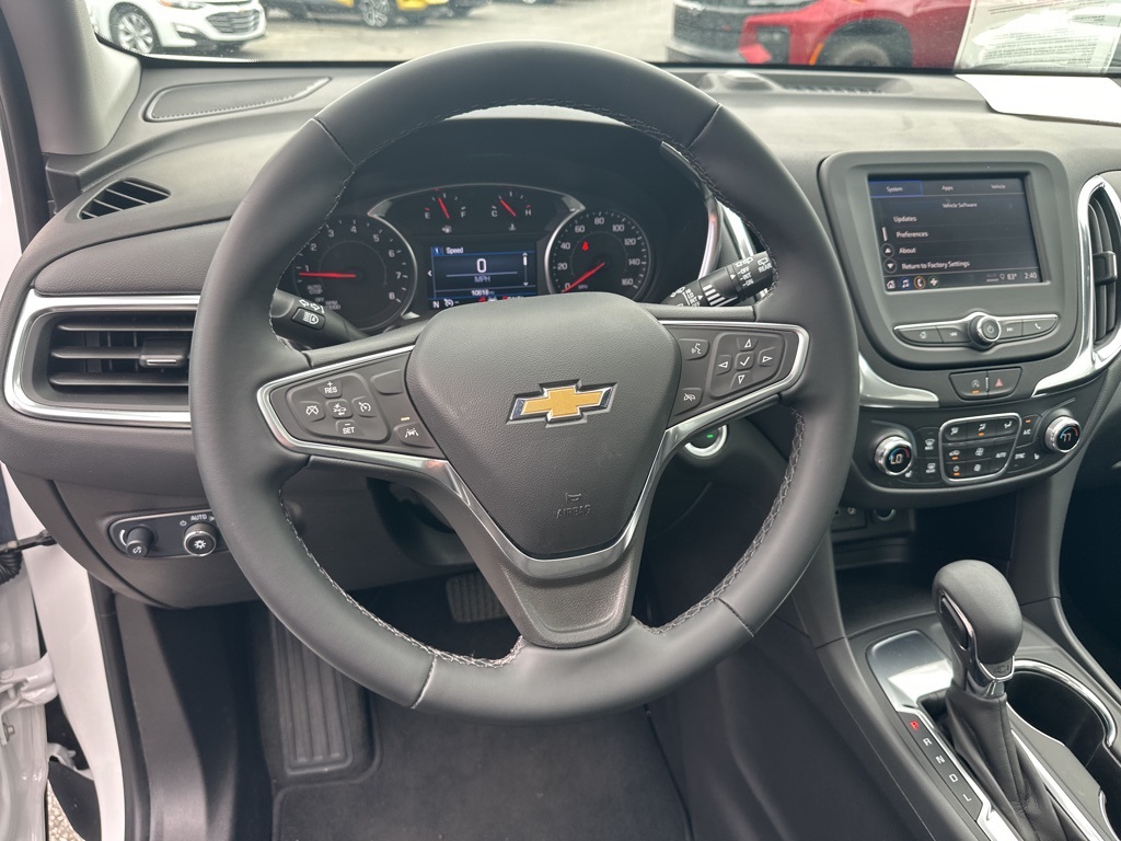 2024 Chevrolet Equinox LT photo 13