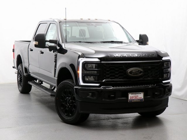 2025 Ford Super Duty F-250® XLT