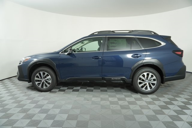 2025 Subaru Outback Premium photo 4