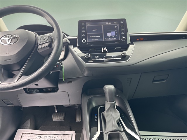 2021 Toyota Corolla LE photo 10