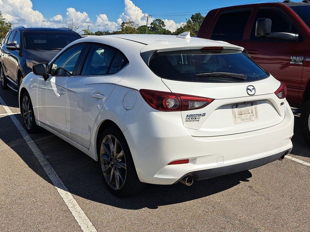 2018 Mazda Mazda3 Grand Touring photo 3