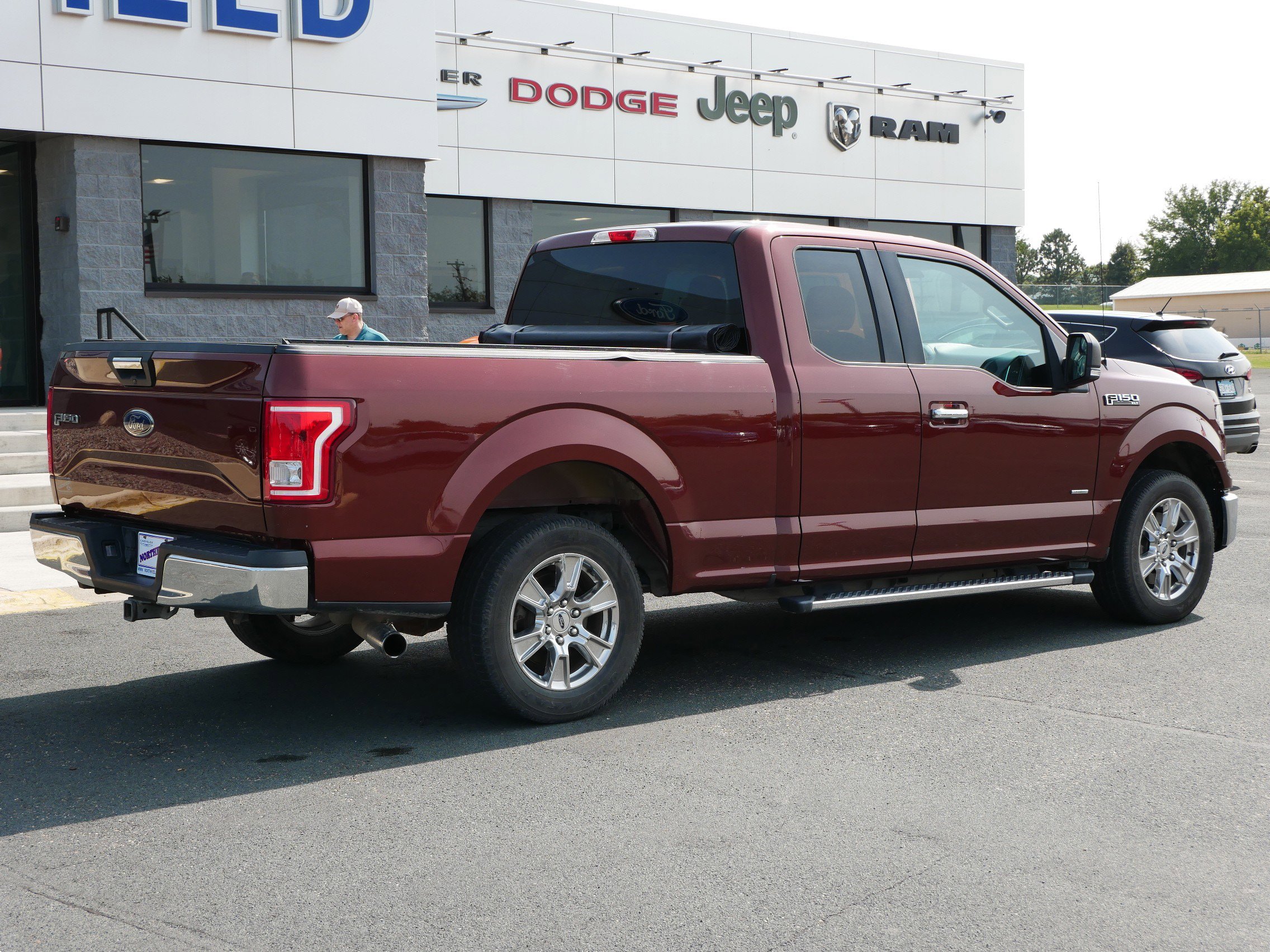 2016 Ford F-150 XLT photo 7