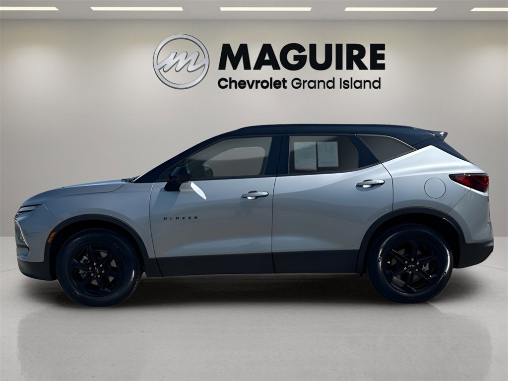 2025 Chevrolet Blazer 2LT photo 3