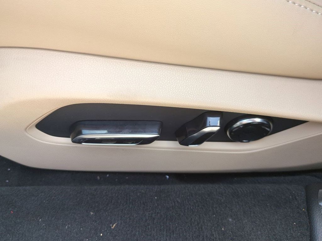 2025 Acura TLX Technology photo 18