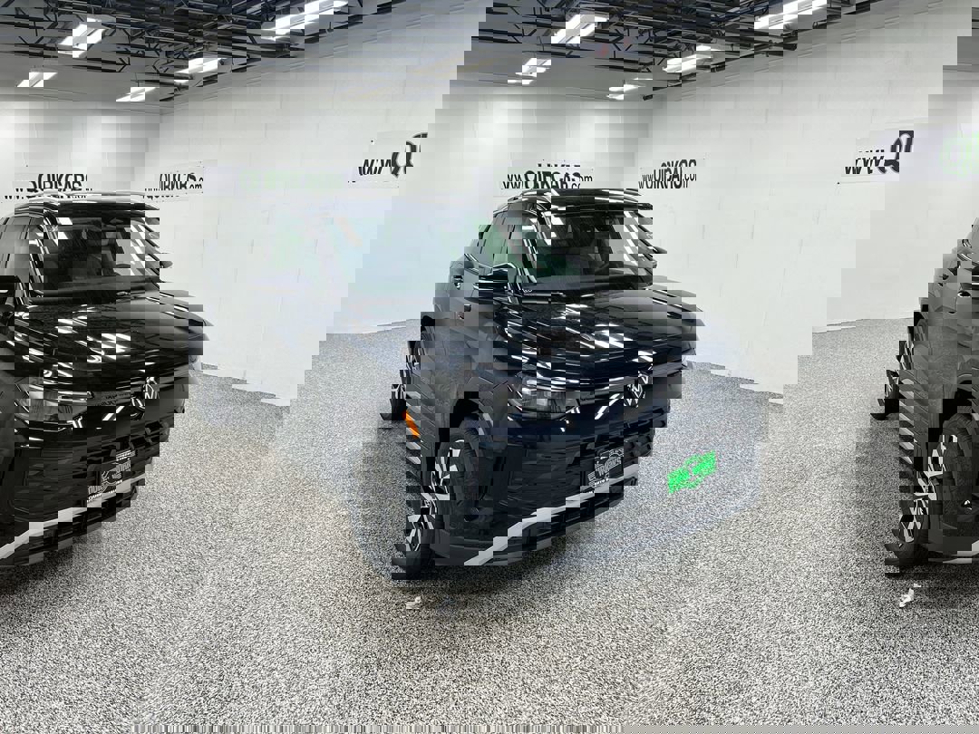 2025 Volkswagen Tiguan S photo 3