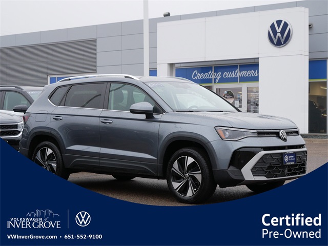 2025 Volkswagen Taos SE's photo