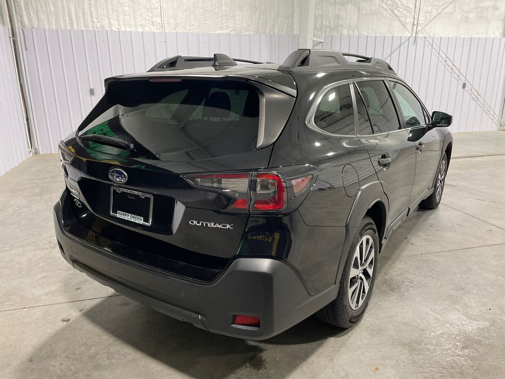 2023 Subaru Outback Premium photo 2
