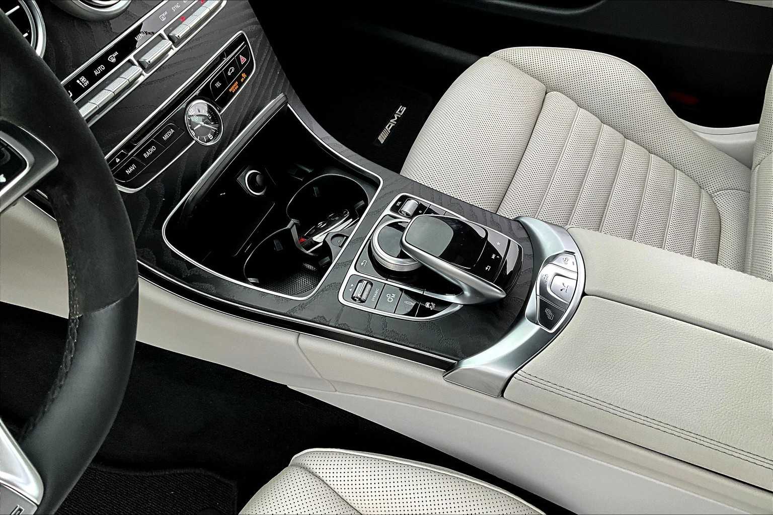 2018 Mercedes Benz C AMG 43 4MATIC photo 13