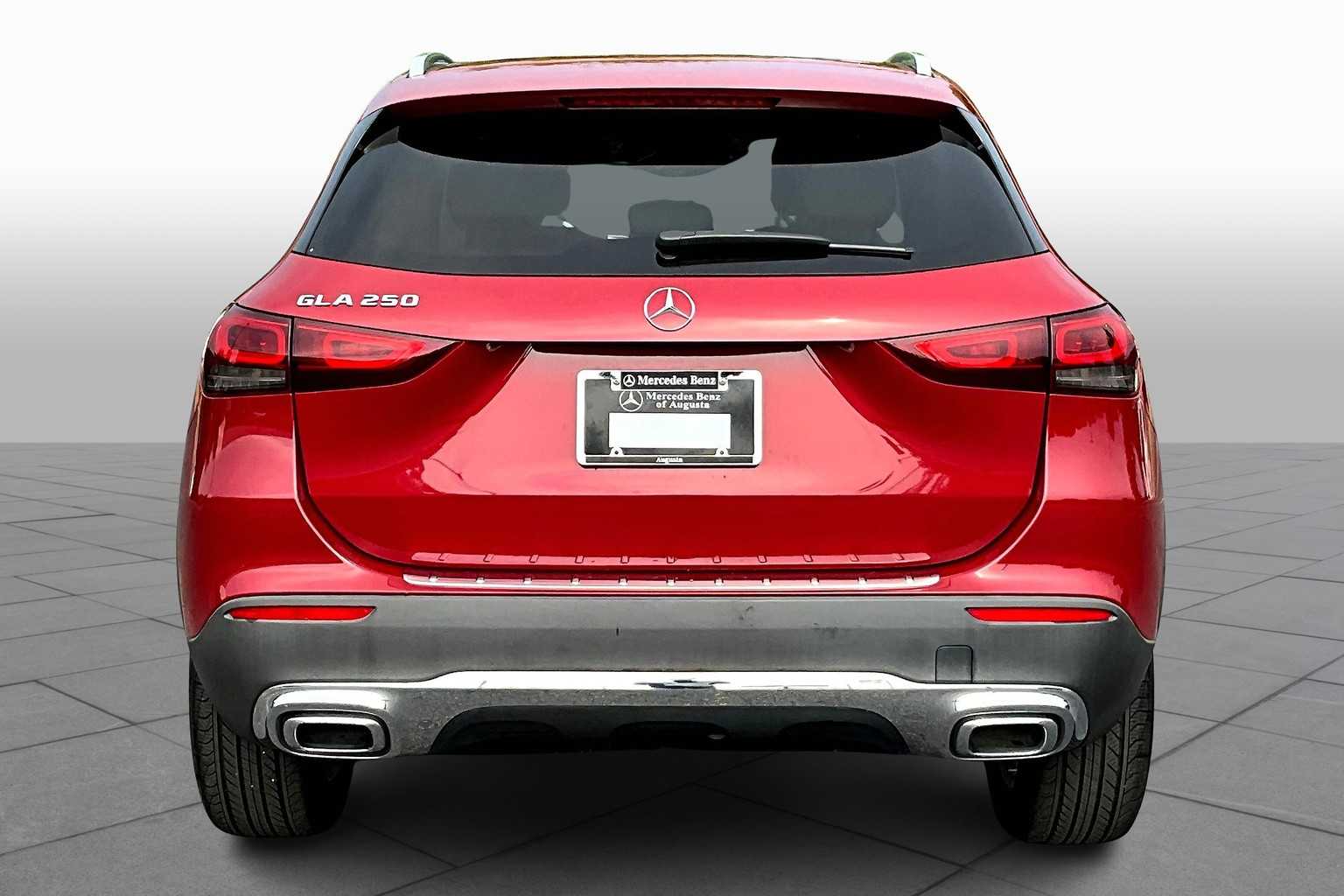 2022 Mercedes Benz GLA 250 photo 4