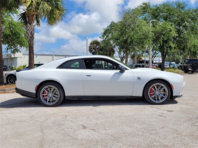 2025 Dodge Charger R/T Scat Pack AWD photo 5