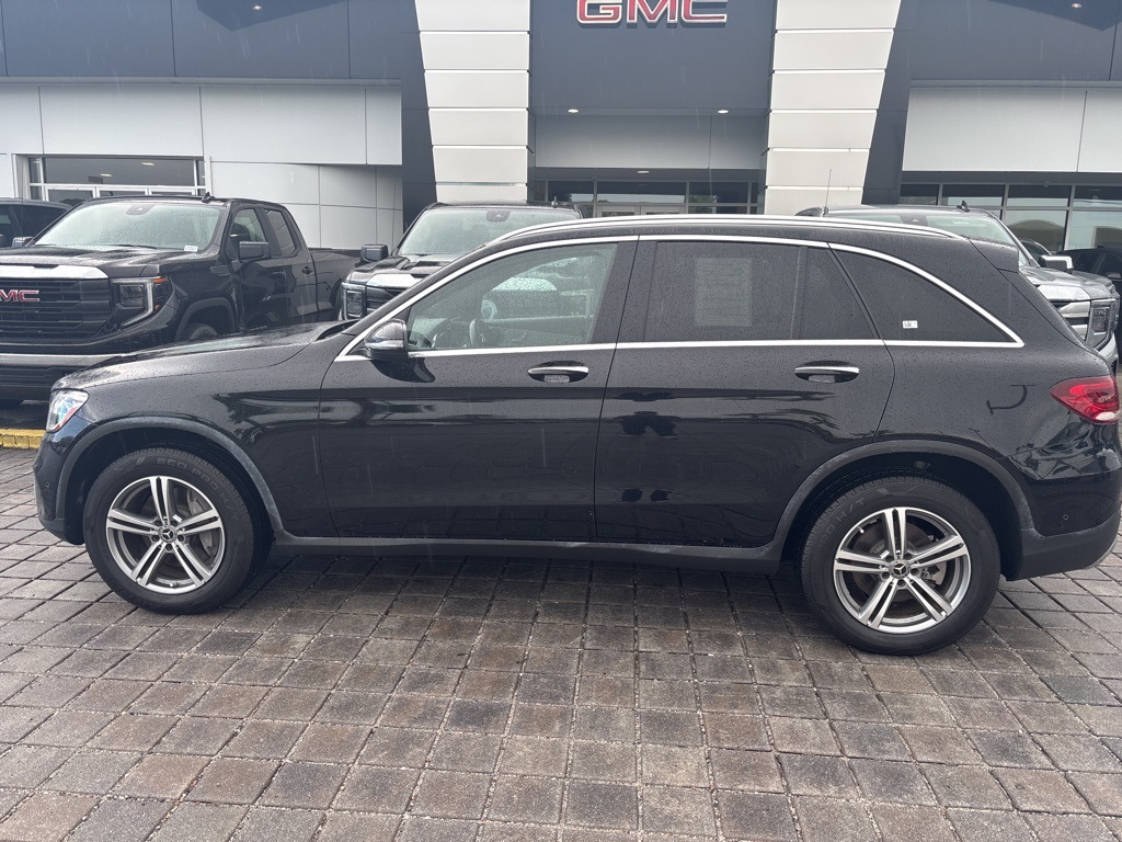 2021 Mercedes-Benz GLC GLC300's photo