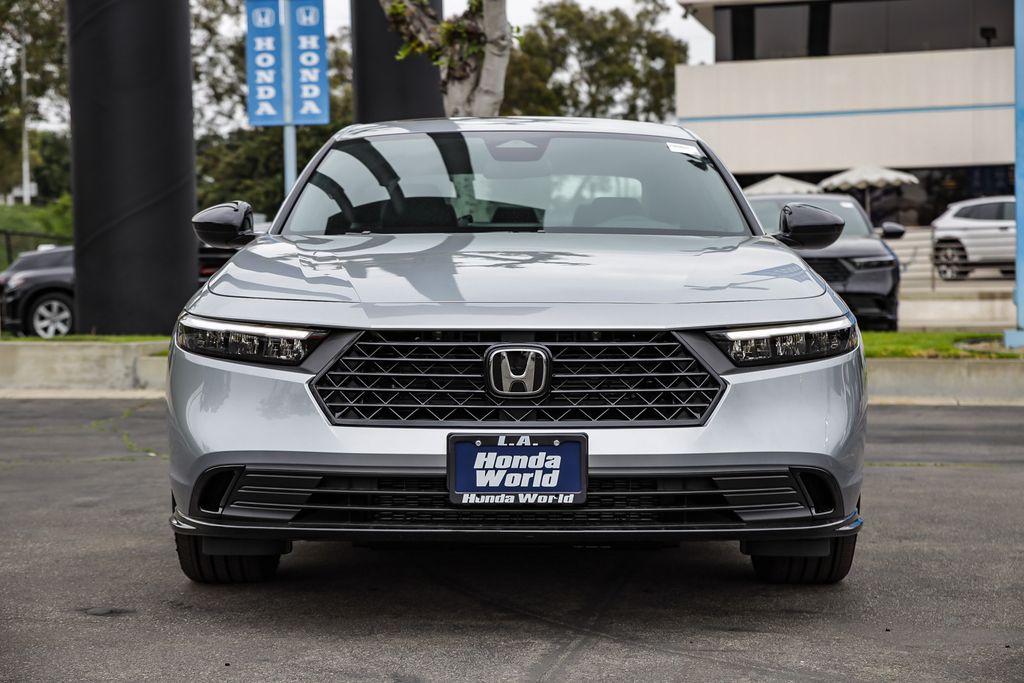 2025 Honda Accord Hybrid Sport-L photo 3