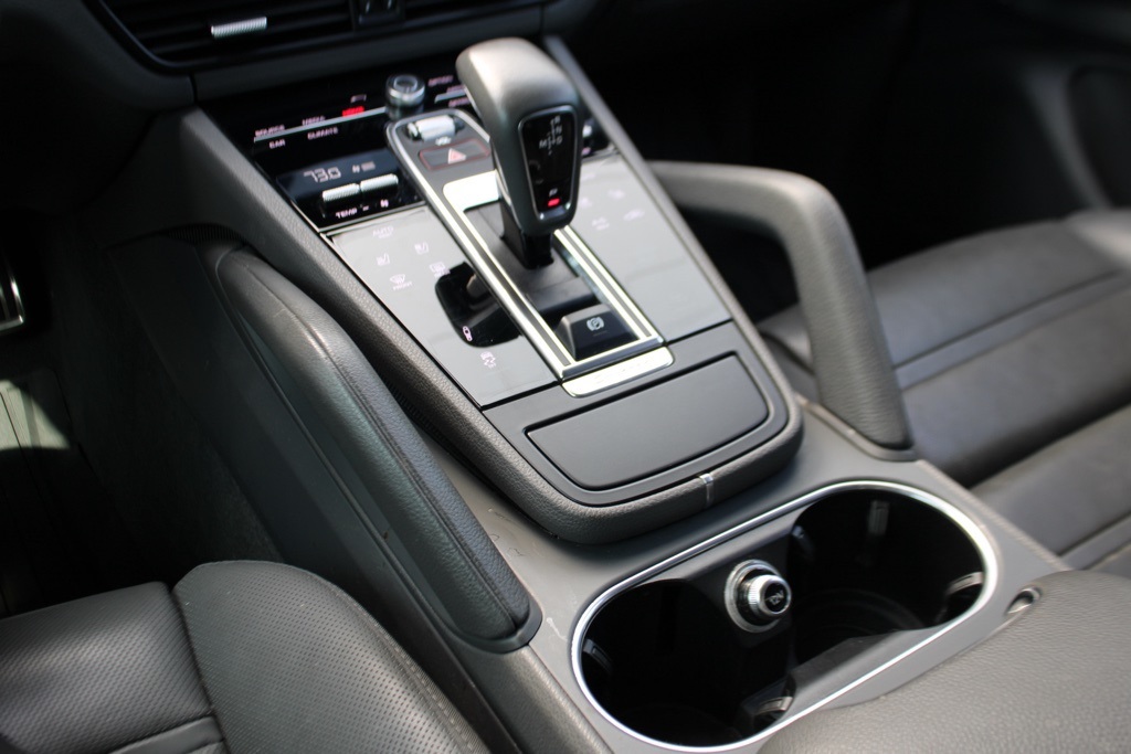 2021 Porsche Cayenne S photo 29