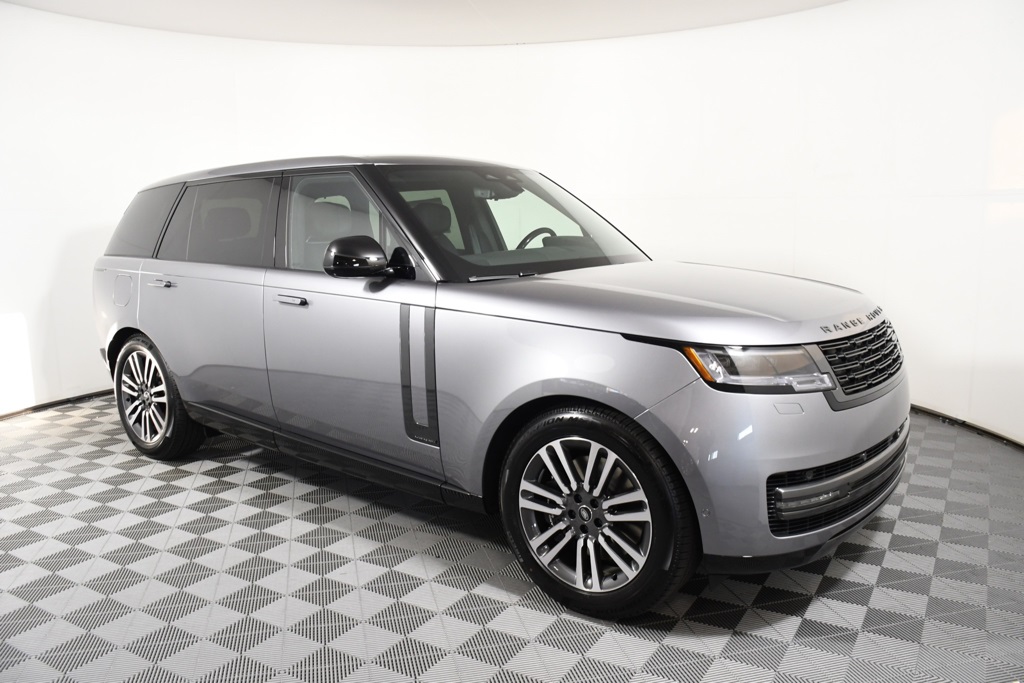 2025 Land Rover Range Rover Autobiography photo 8
