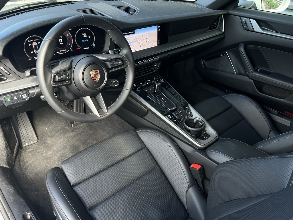 2025 Porsche 911 photo 4