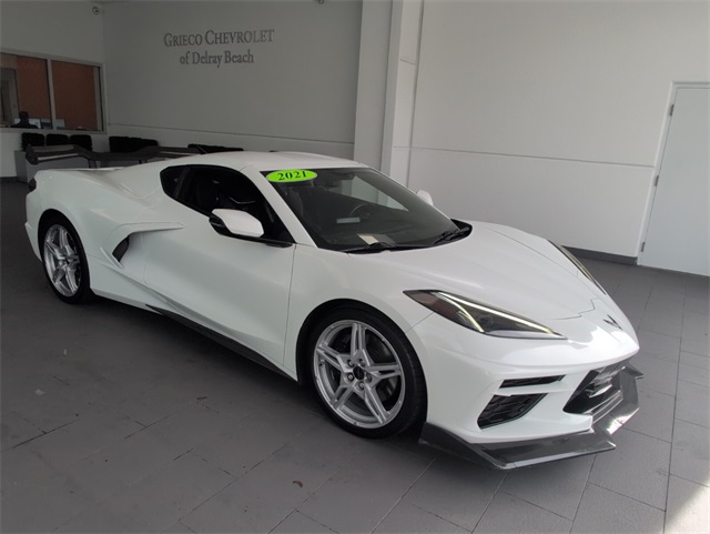 2021 Chevrolet Corvette Stingray 2LT photo 2