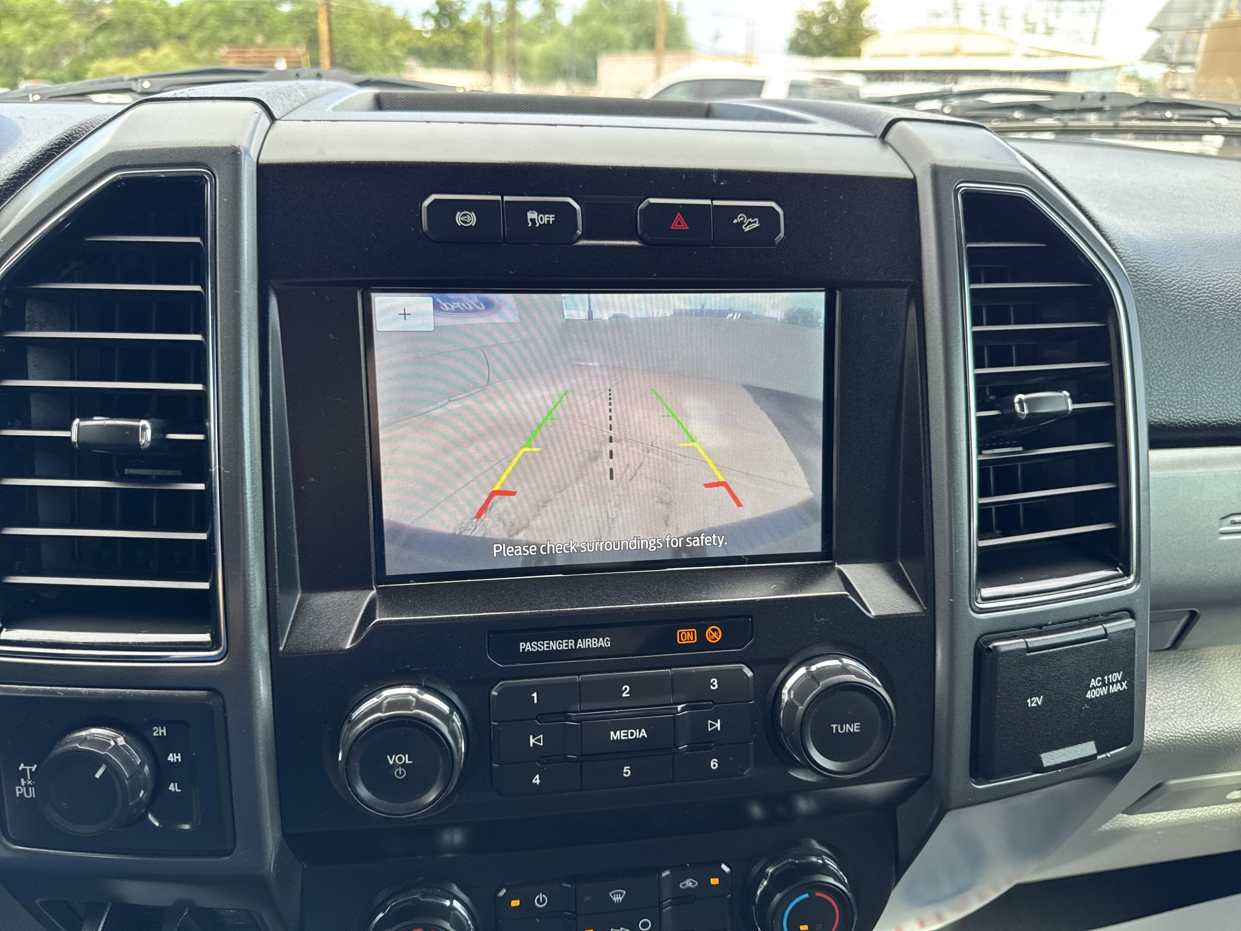 2022 Ford F-250 XLT photo 3