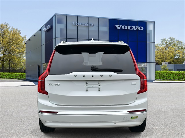2023 Volvo XC90 Recharge T8 Plus photo 3