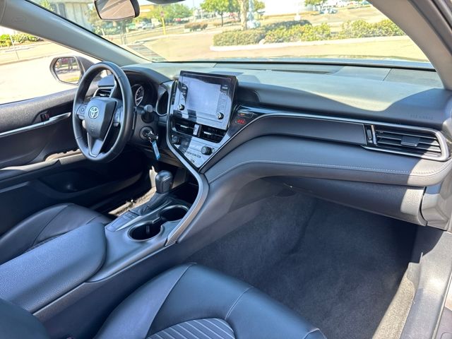 2024 Toyota Camry SE photo 19