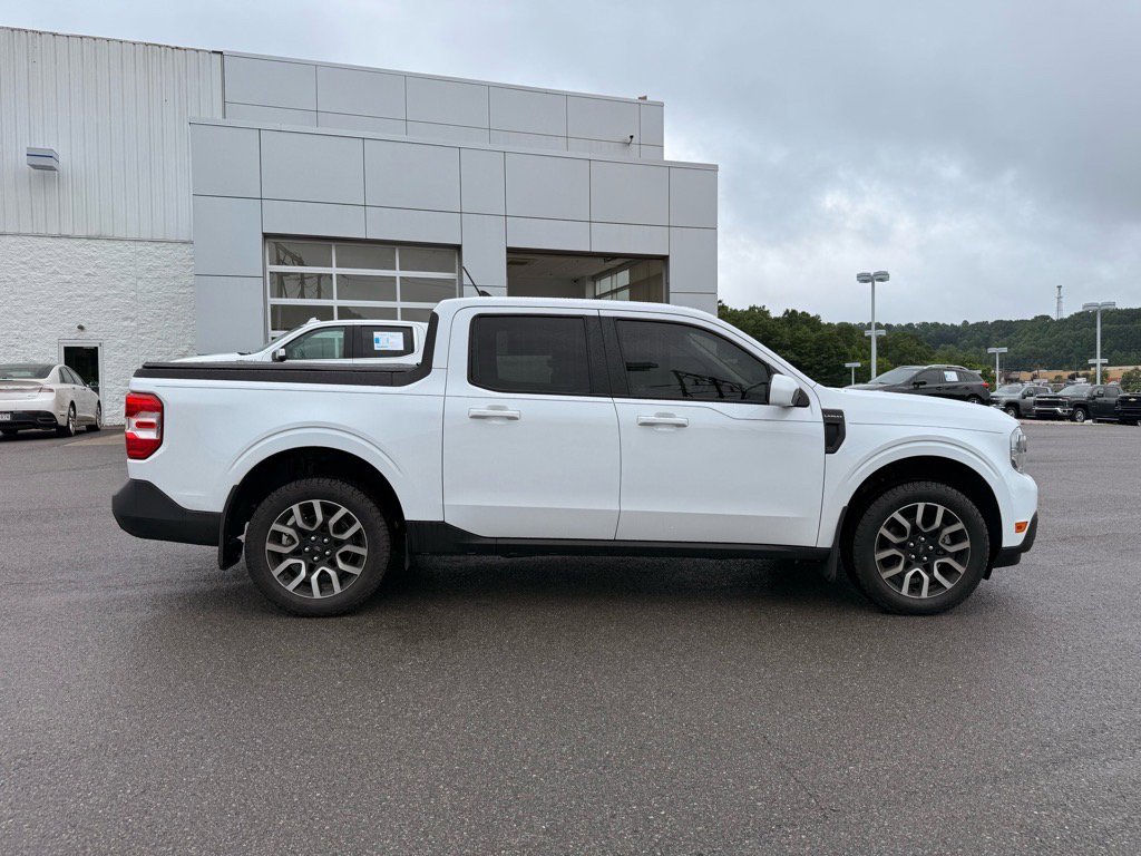 2023 Ford Maverick Lariat photo 6