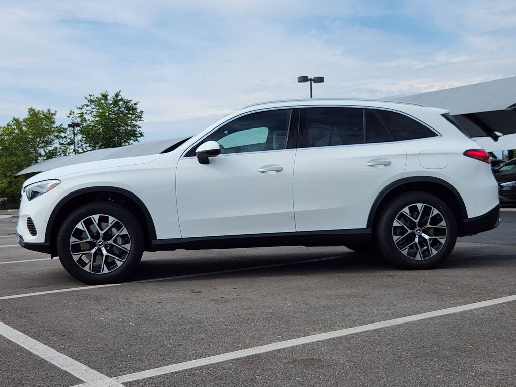 2026 Mercedes Benz GLC 350e 4MATIC photo 5